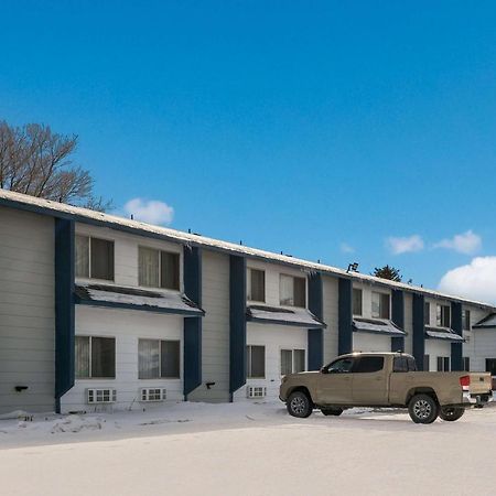 Surestay Hotel By Best Western Wells Exterior photo