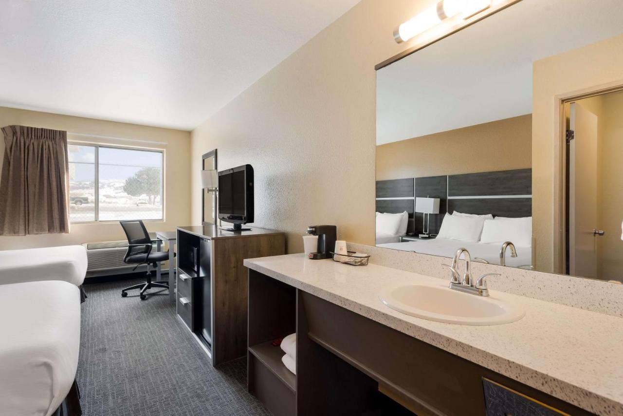 Surestay Hotel By Best Western Wells Exterior photo