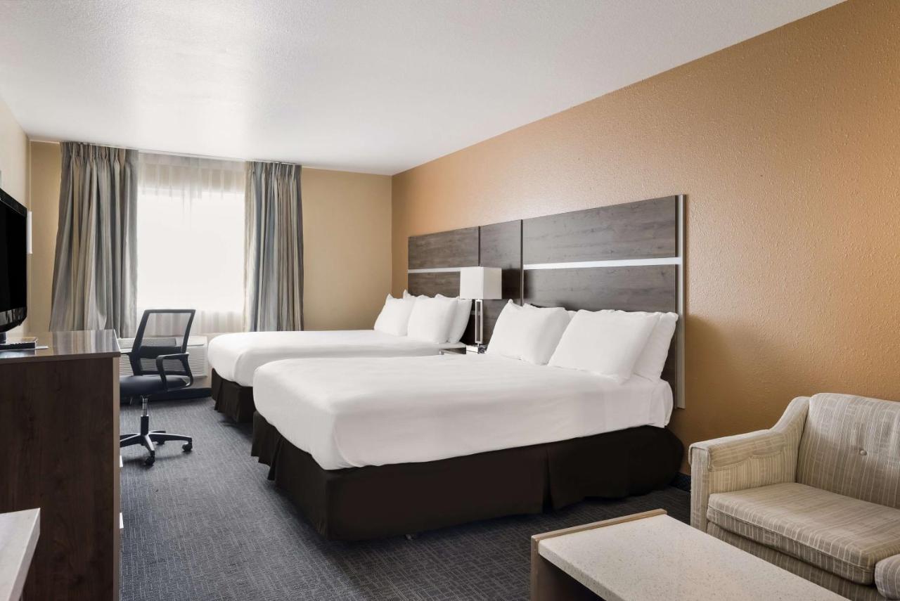 Surestay Hotel By Best Western Wells Exterior photo