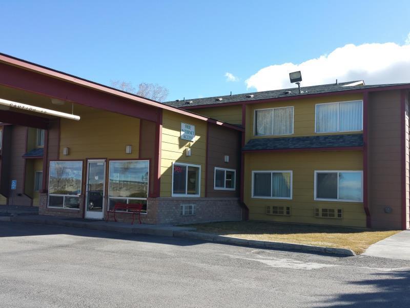 Surestay Hotel By Best Western Wells Exterior photo