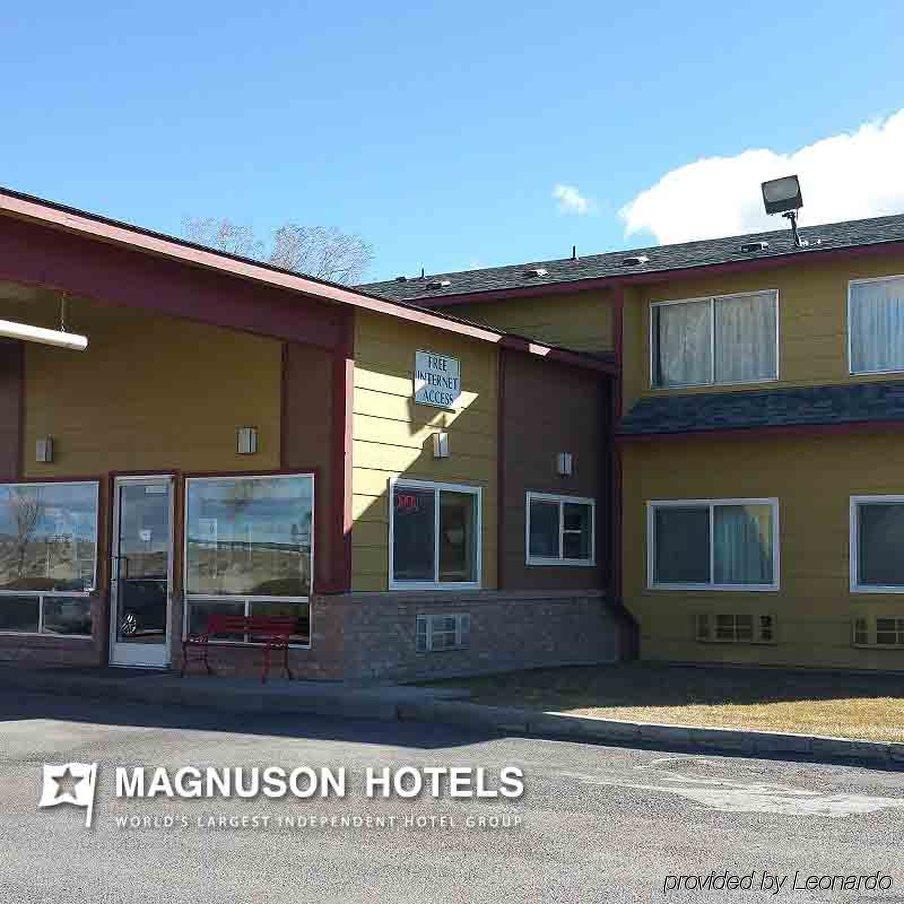 Surestay Hotel By Best Western Wells Exterior photo