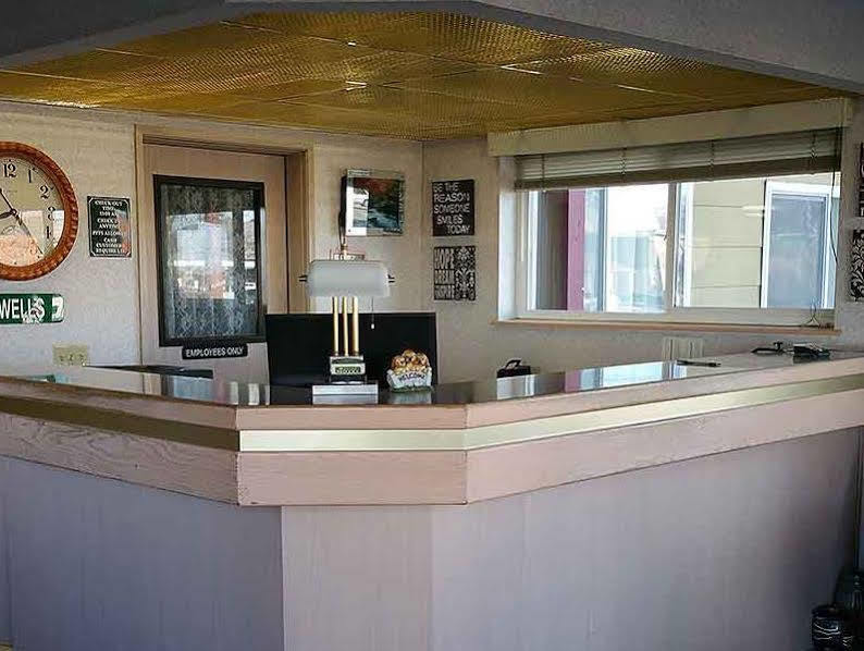Surestay Hotel By Best Western Wells Exterior photo