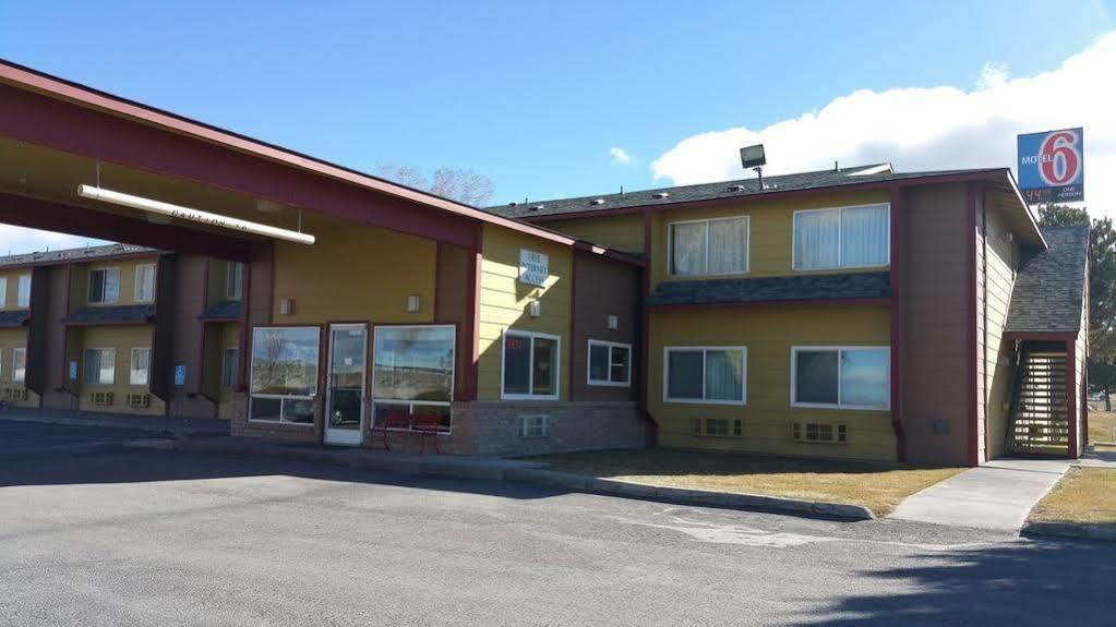 Surestay Hotel By Best Western Wells Exterior photo